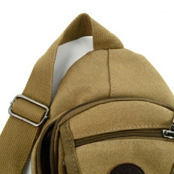 NWT - CANVAS MULTI ZIPPER SLING/CRSSBDYBACKPACK - Picture 5 of 8